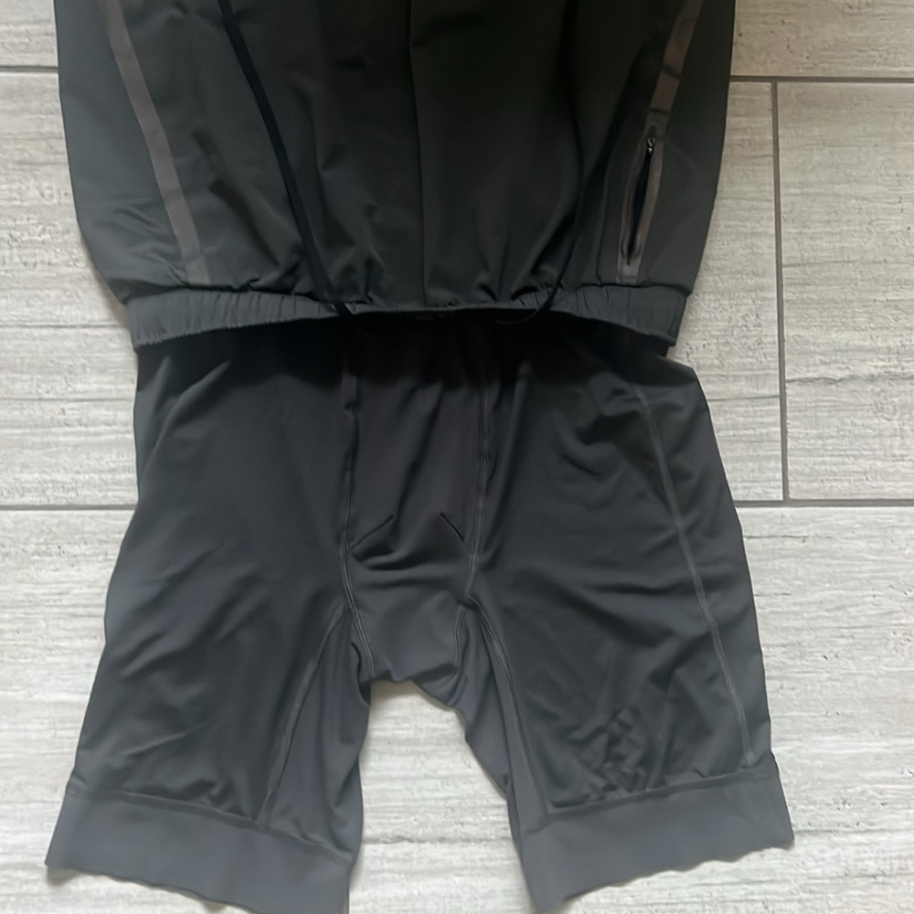 Lululemon Surge Short 6” - Size Large - Picture 6 of 6